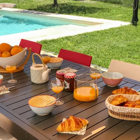 Quatreal Piscine Privee, Chauffee Villa *